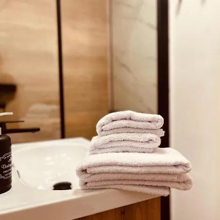 Apartman Lobel Apartment